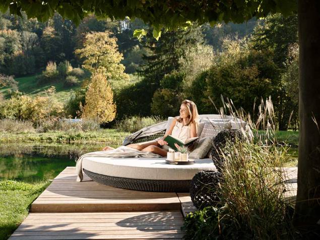 Medulin Lit de jardin rond rotin 6