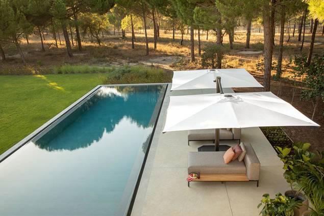 Madalena Parasol carré 5