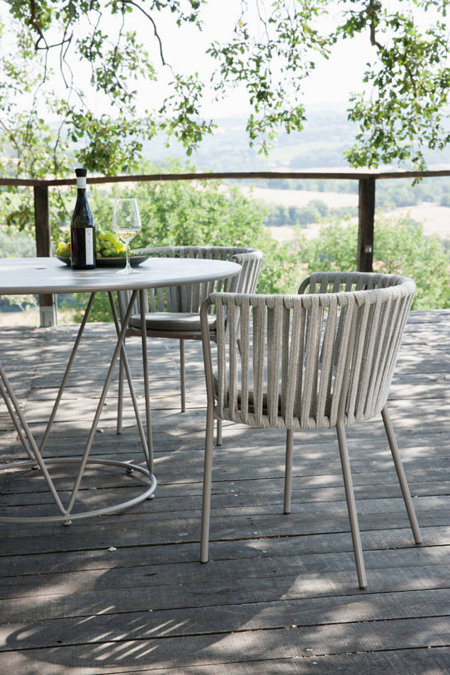 Granada Gartentisch rund Stahl Ø 130 cm 2