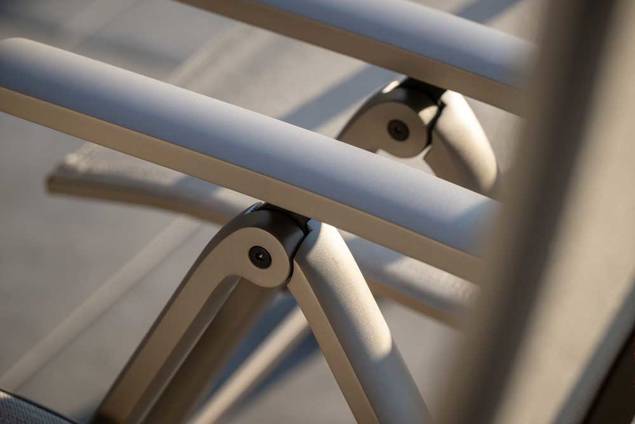 Fyn Fauteuil d'extérieur dossier haut aluminium 8