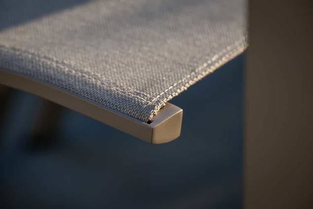 Fyn Fauteuil d'extérieur dossier haut aluminium 9