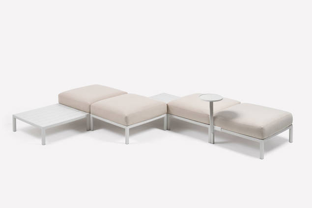 Maximo Seitentisch rund Kunststoff 1