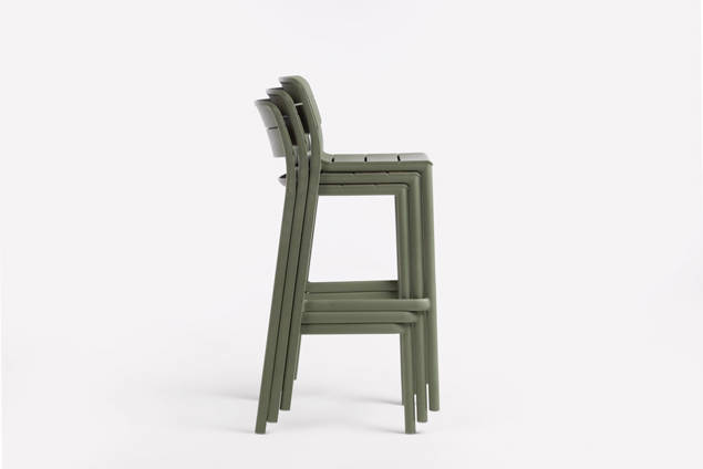 Cassia Barstuhl stapelbar Kunststoff 2